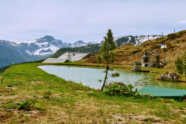 Teich bei der Kurzeggalm, Kleinarl in Österreich, Salzburger Land